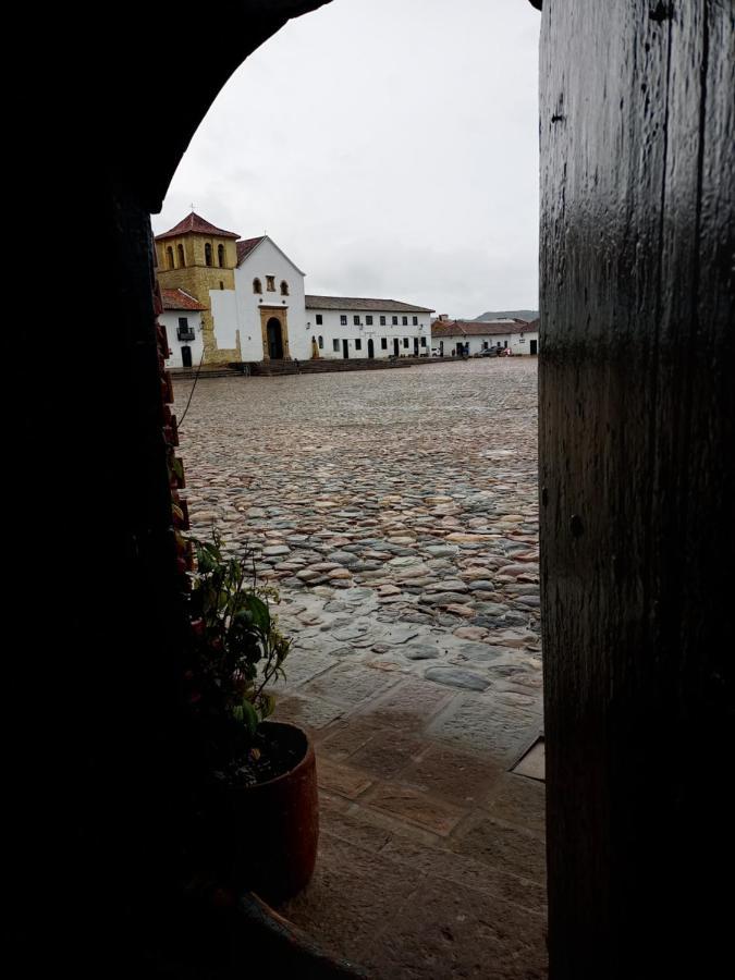 Hospederia La Roca Plaza Principal Bed & Breakfast Boyaca ภายนอก รูปภาพ