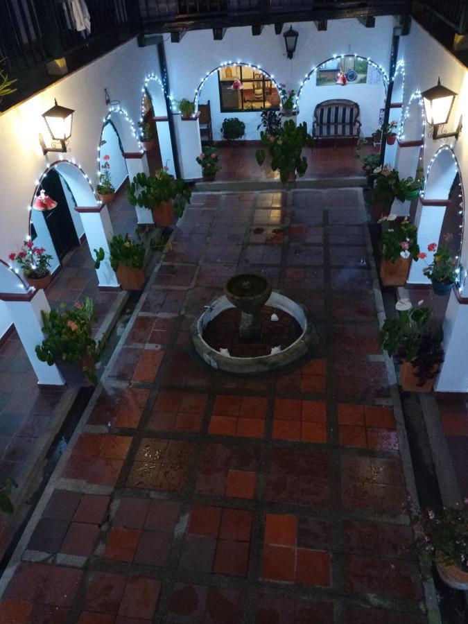 Hospederia La Roca Plaza Principal Bed & Breakfast Boyaca ภายนอก รูปภาพ