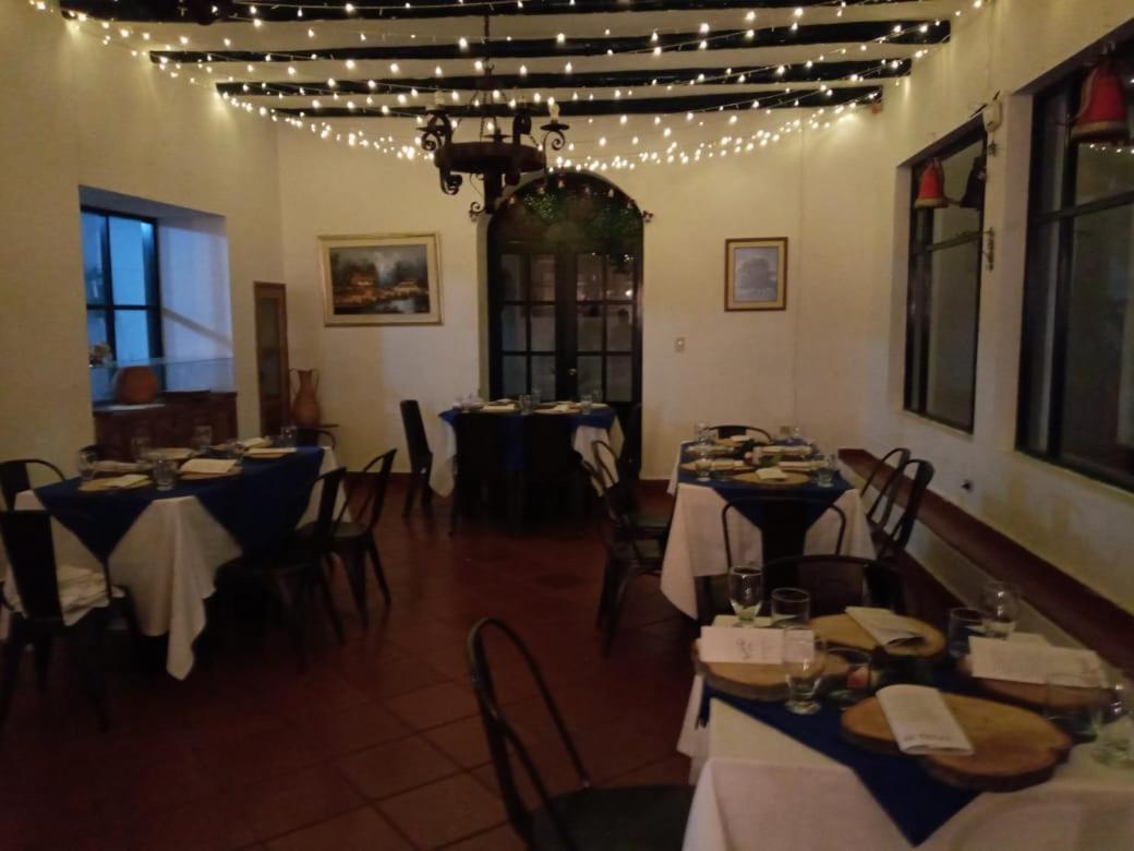 Hospederia La Roca Plaza Principal Bed & Breakfast Boyaca ภายนอก รูปภาพ