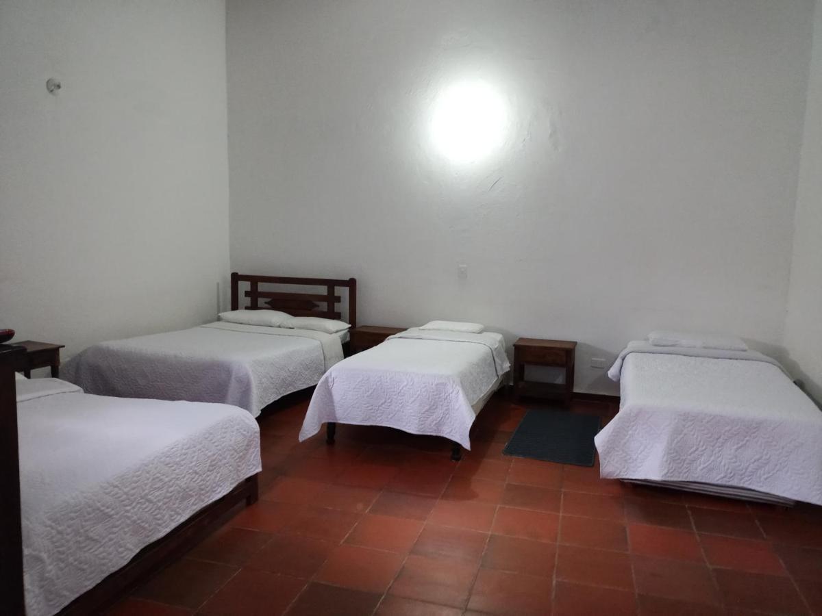 Hospederia La Roca Plaza Principal Bed & Breakfast Boyaca ภายนอก รูปภาพ