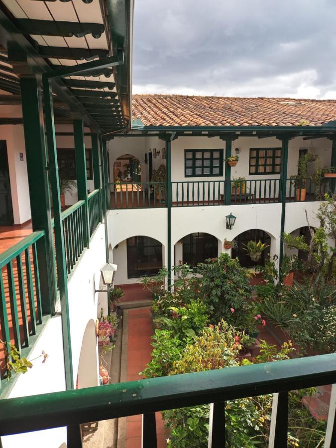 Hospederia La Roca Plaza Principal Bed & Breakfast Boyaca ภายนอก รูปภาพ