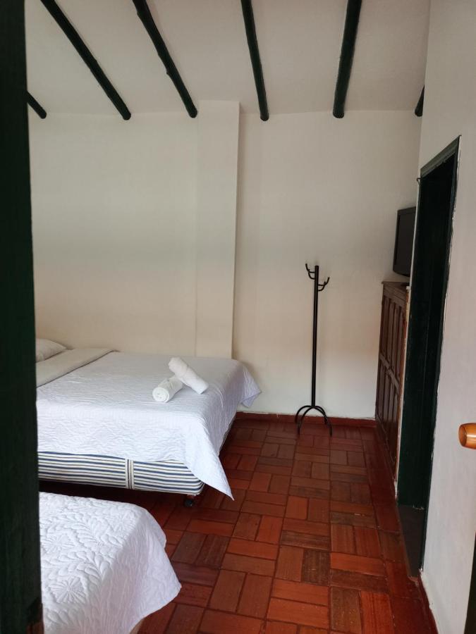 Hospederia La Roca Plaza Principal Bed & Breakfast Boyaca ภายนอก รูปภาพ